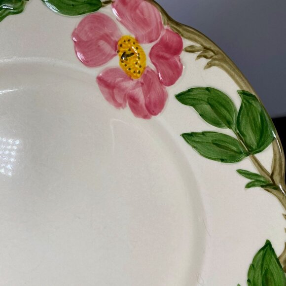 Vintage Franciscan Desert Rose Dinner Plates, very good condition and most made - Picture 4 of 12